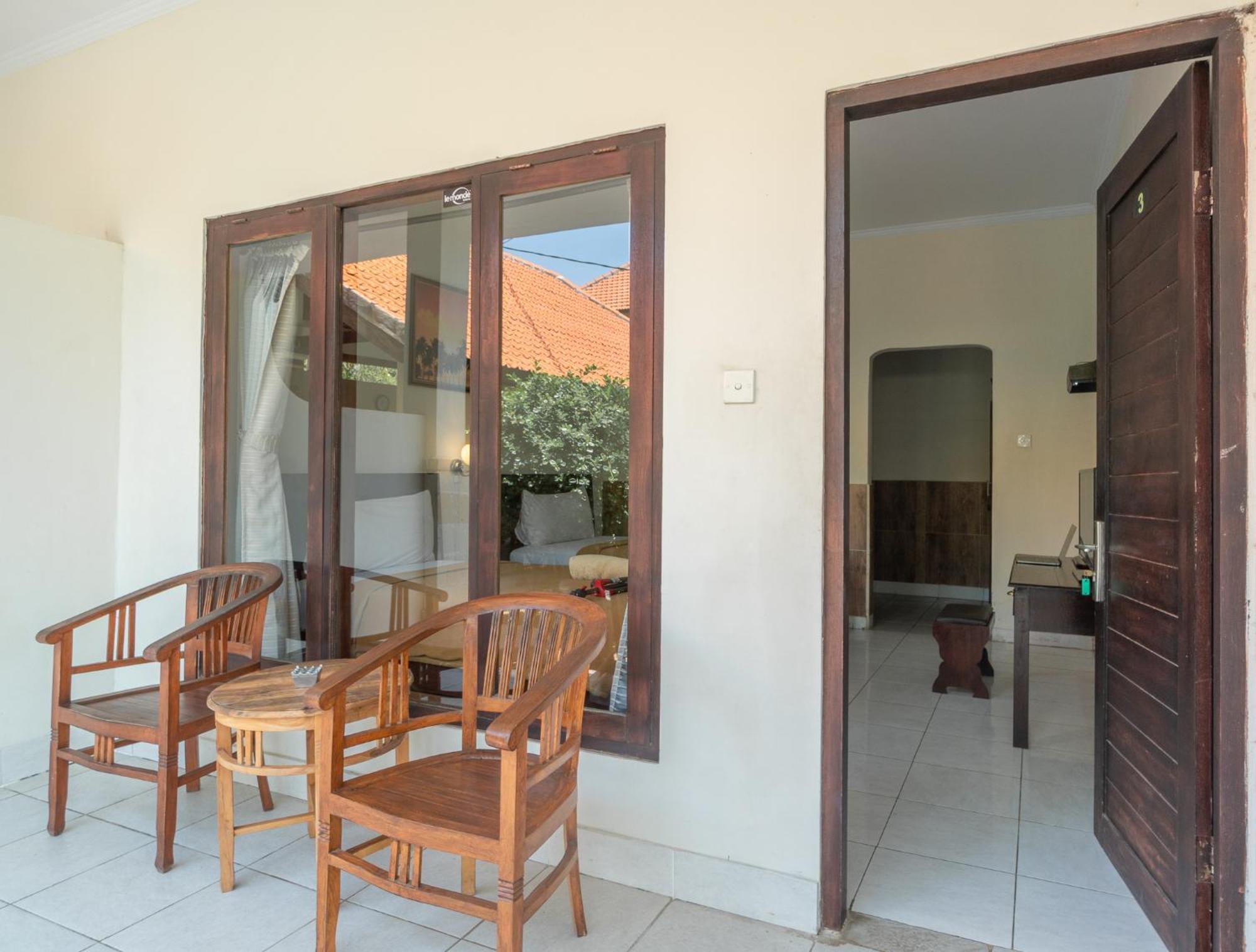 מלון Uluwatu Puri Kelapa By Bukitvista מראה חיצוני תמונה