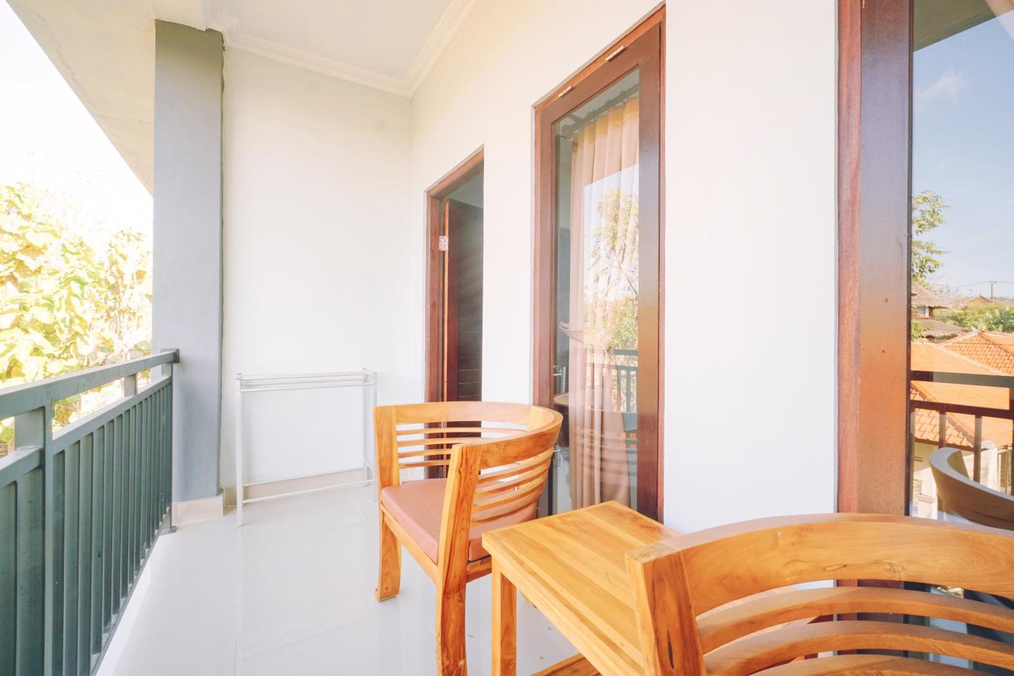 מלון Uluwatu Puri Kelapa By Bukitvista מראה חיצוני תמונה