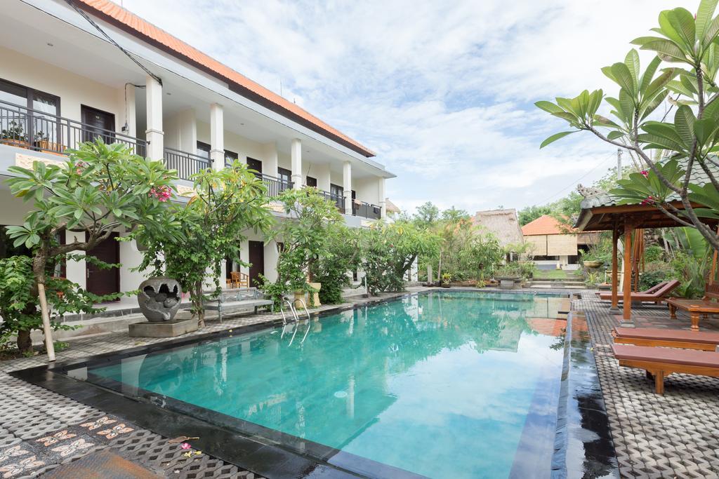 מלון Uluwatu Puri Kelapa By Bukitvista מראה חיצוני תמונה